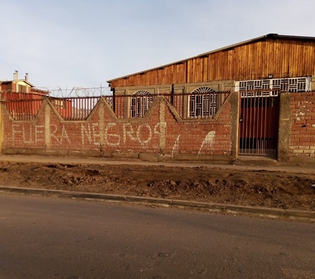 Imagen: Iglesia evangélica haitiana en la comuna de Quilicura, Santiago de Chile. Foto de Mayte Velázquez Santiago, 10 de julio de 2023.