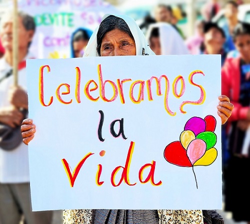 Imagen: "Celebramos la vida". Foto de Carlos de Jesús Gómez-Abarca.